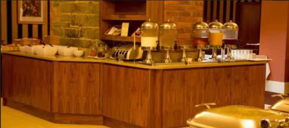Falls Hotel & Spa إينيستيمون المظهر الخارجي الصورة