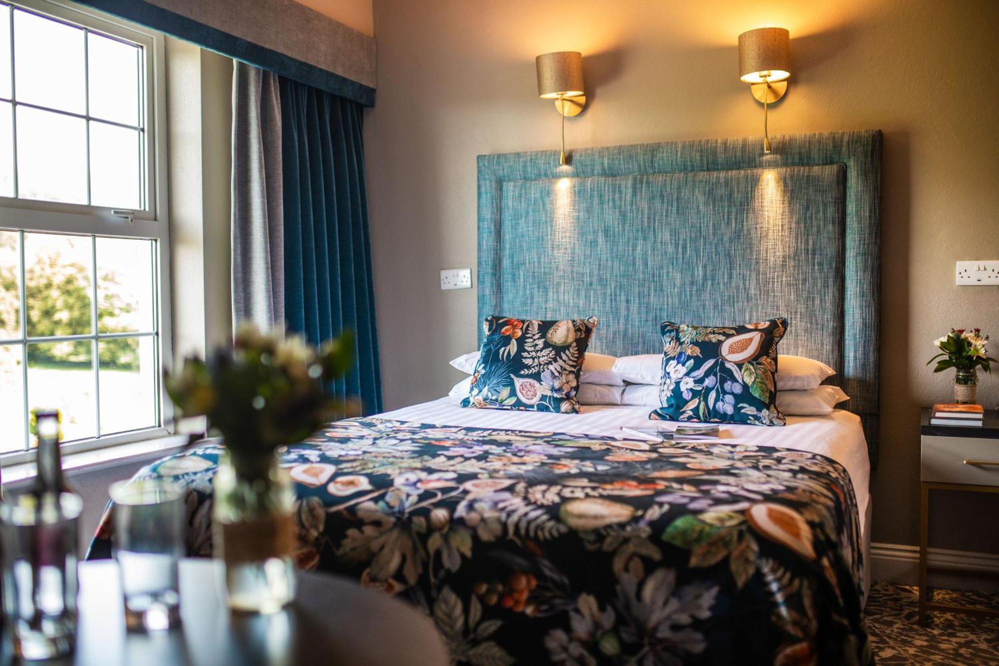 Falls Hotel & Spa إينيستيمون المظهر الخارجي الصورة